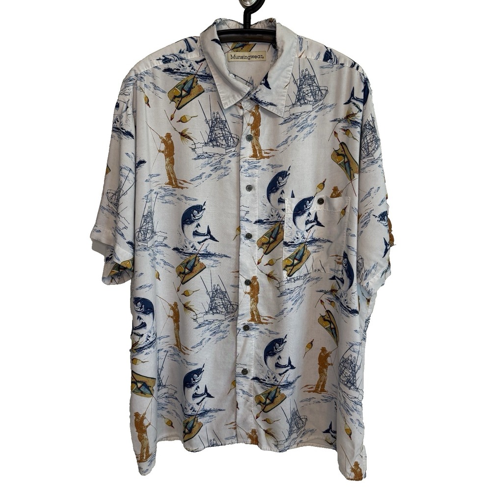Munsingwear Mens Button Short Sleeve Shirt XL Nautical Fishing Fisherman Outdoor